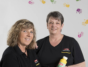 Das Team von Moni's Farbkasten